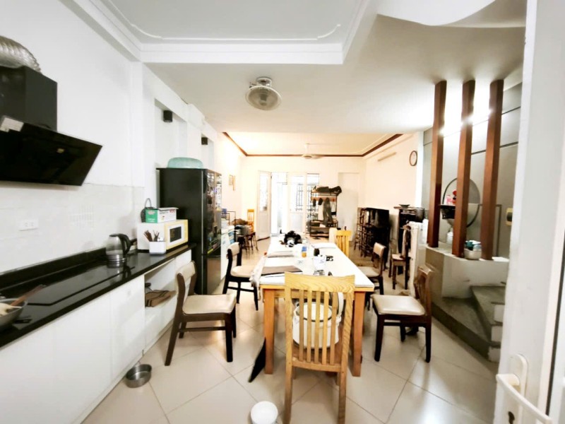 Bán nhà Ngọc Thuỵ,Long Biên 3 tầng,68m,mt5m oto vào nhà nhỉnh 14 tỷ 16004751