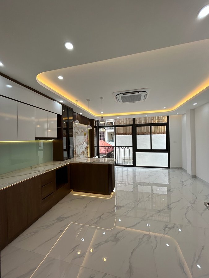 Bán Nhà Đội Nhân. Ba Đình. 6 Tầng Thang Máy. Ô Tô. DT 60m2. MT 4.8m. Giá 16.7 Tỷ 16004752