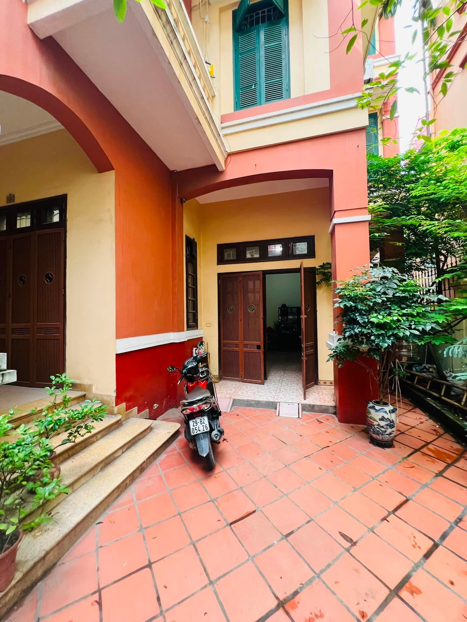
NHÀ VƯỜN,NGÕ 175, LẠC LONG QUÂN, CẦU GIẤY:KD-Ô TÔ:120M X4T, MT 9M, GIÁ 32,9 TỶ. 16004779