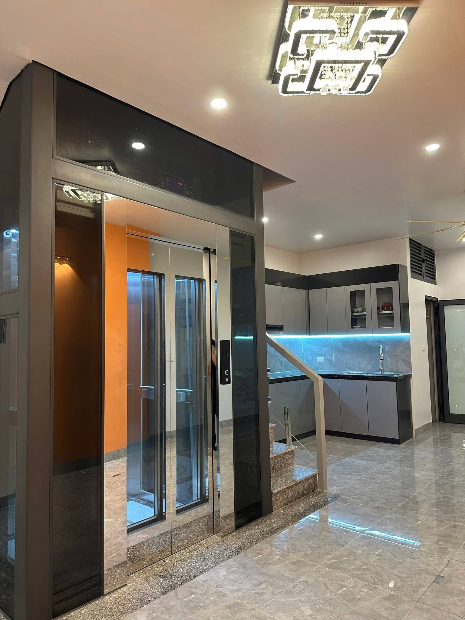 NHÀ ĐẸP, NGÕ 117, XUÂN ĐỈNH, BẮC TỪ LIÊM-TM-Ô TÔ: 70M X6T, MT 5,5M, GIÁ 20,7 TỶ. 16004780