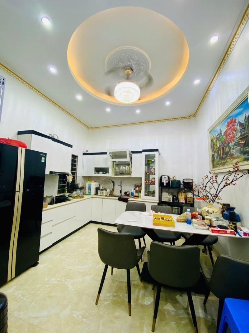 Bán nhà Thạch Bàn,Long Biên 3 tầng,66m,mt4m gần phố nhỉnh 9 tỷ 16004834