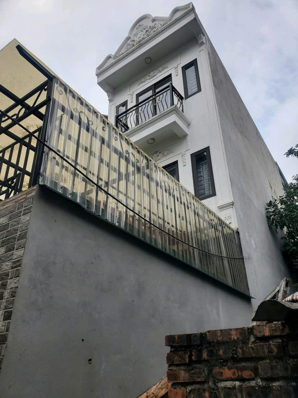 Bán nhà Thạch Bàn,Long Biên 3 tầng,66m,mt4m gần phố nhỉnh 9 tỷ 16004834
