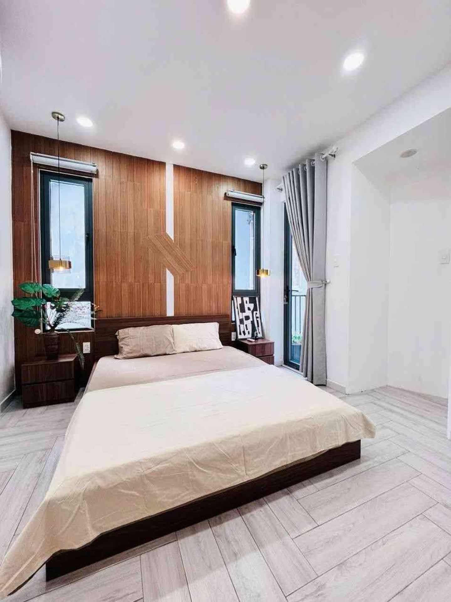 Bán nhà đẹp ngay Nguyễn Thái Sơn, chợ Gò Vấp, ĐHCN4 , ~40M2, 4PN, 5.5 tỷ TL 16004842