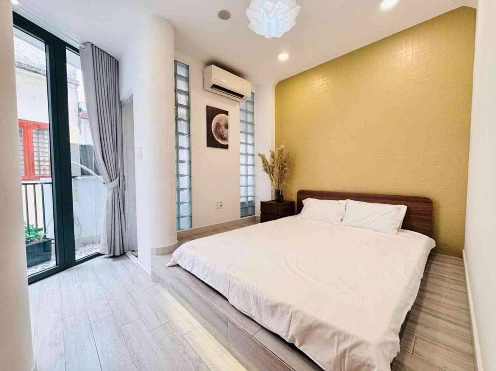 Bán nhà đẹp ngay Nguyễn Thái Sơn, chợ Gò Vấp, ĐHCN4 , ~40M2, 4PN, 5.5 tỷ TL 16004842