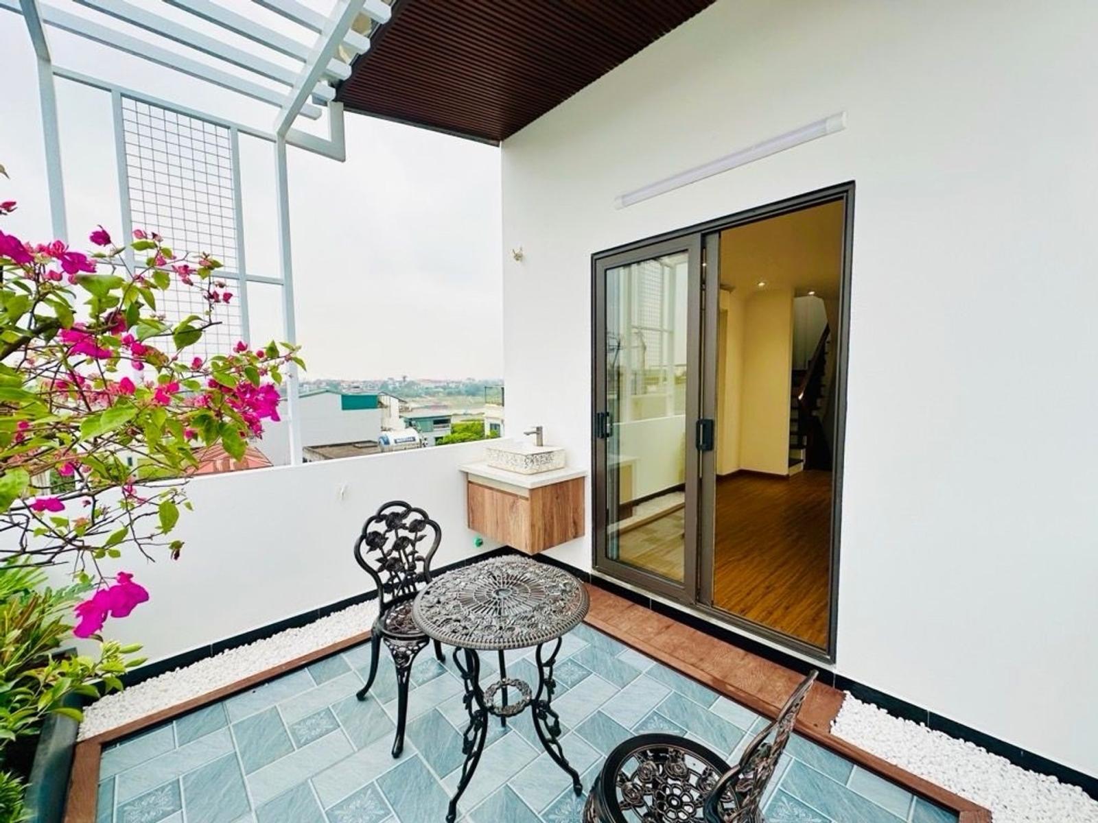 BÁN NHÀ NGỌC THUỴ - PHÂN LÔ - 7 TẦNG THANG MÁY. 16004845