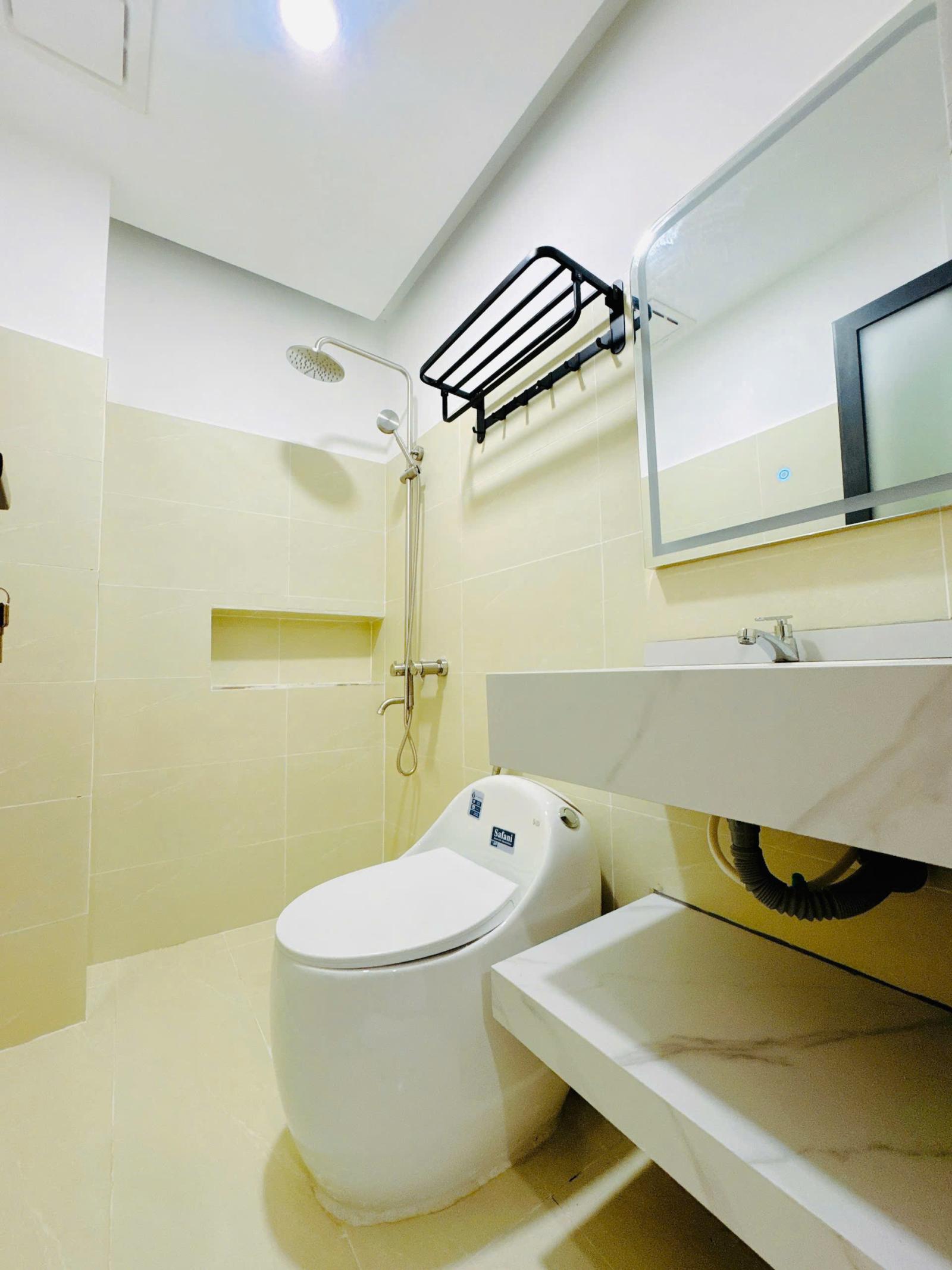 Nhà mới ngang 8m sang trọng Hưng Phú P9Q8 cách mặt tiền 3 căn. Giá: 6.2 tỷ 16004890