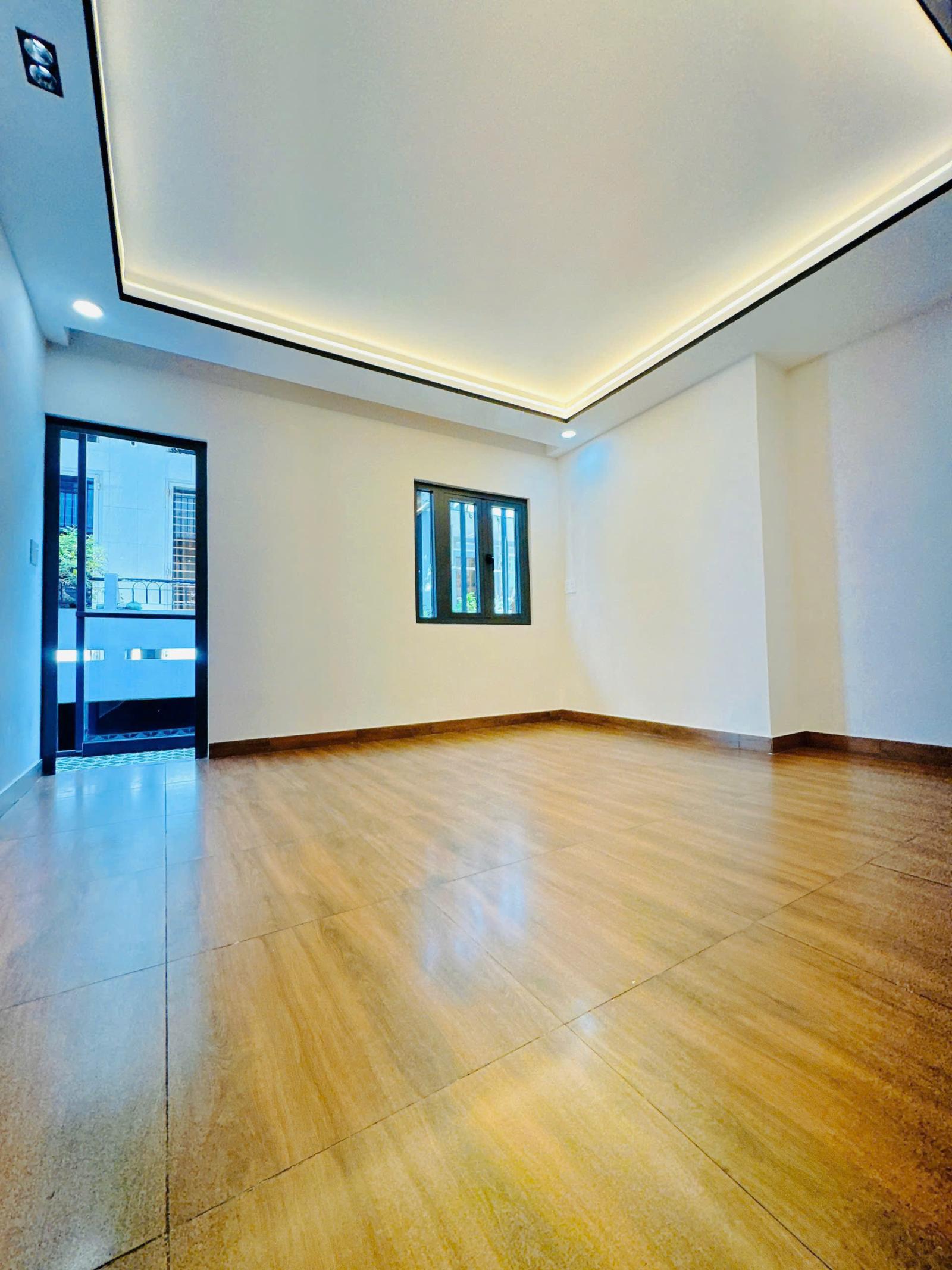 Nhà mới ngang 8m sang trọng Hưng Phú P9Q8 cách mặt tiền 3 căn. Giá: 6.2 tỷ 16004890