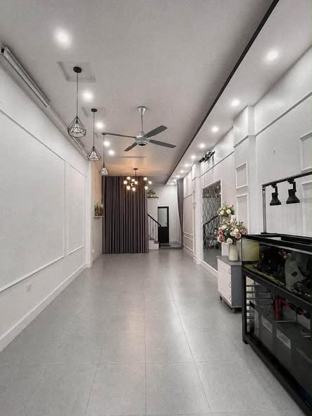 Bán nhà mặt phố Nguyễn Hữu Cầu, ph Ngọc Châu, TP HD, 46.6m2, 4 tầng, KD tốt, 4.x tỷ 16004926