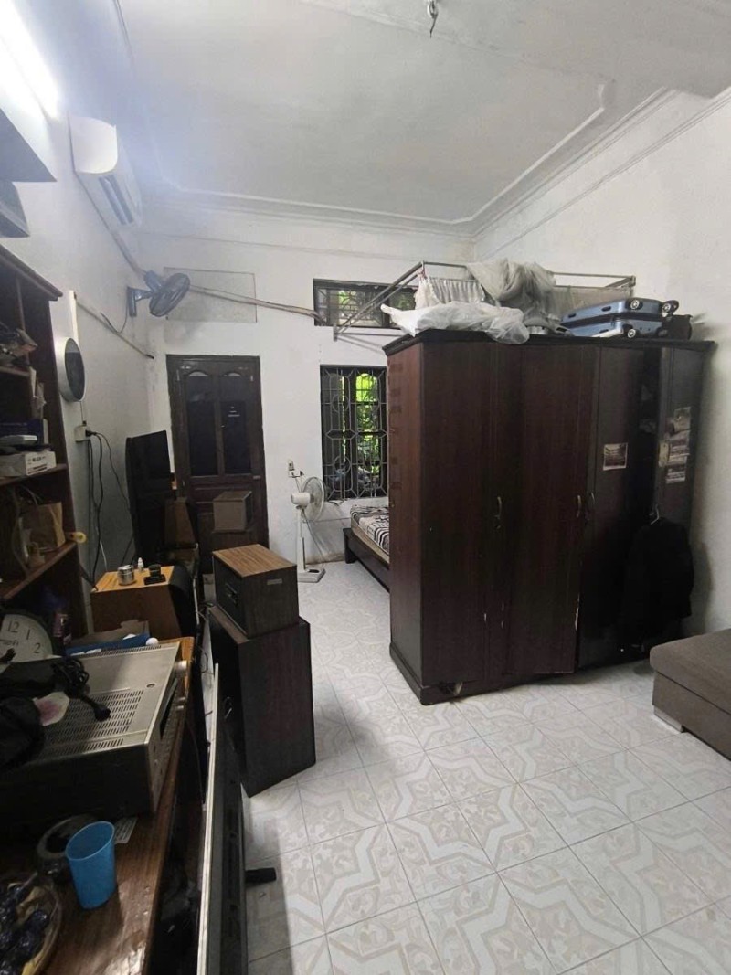 Bán nhà Nguyễn Văn Cừ,Long Biên 3 tầng,34m,mt4m oto đỗ cổng nhỉnh 8 tỷ 16004934
