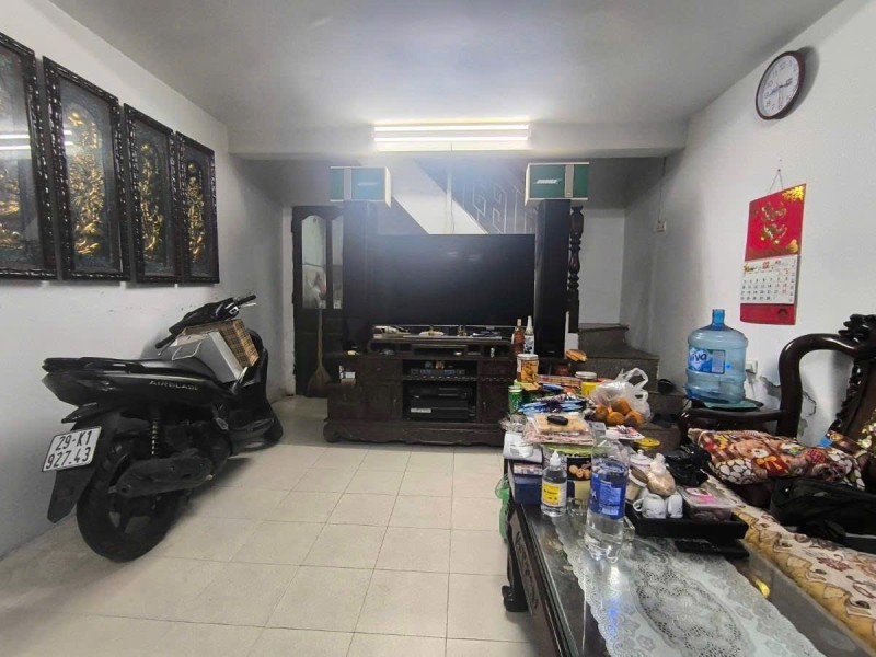 Bán nhà Nguyễn Văn Cừ,Long Biên 3 tầng,34m,mt4m oto đỗ cổng nhỉnh 8 tỷ 16004934
