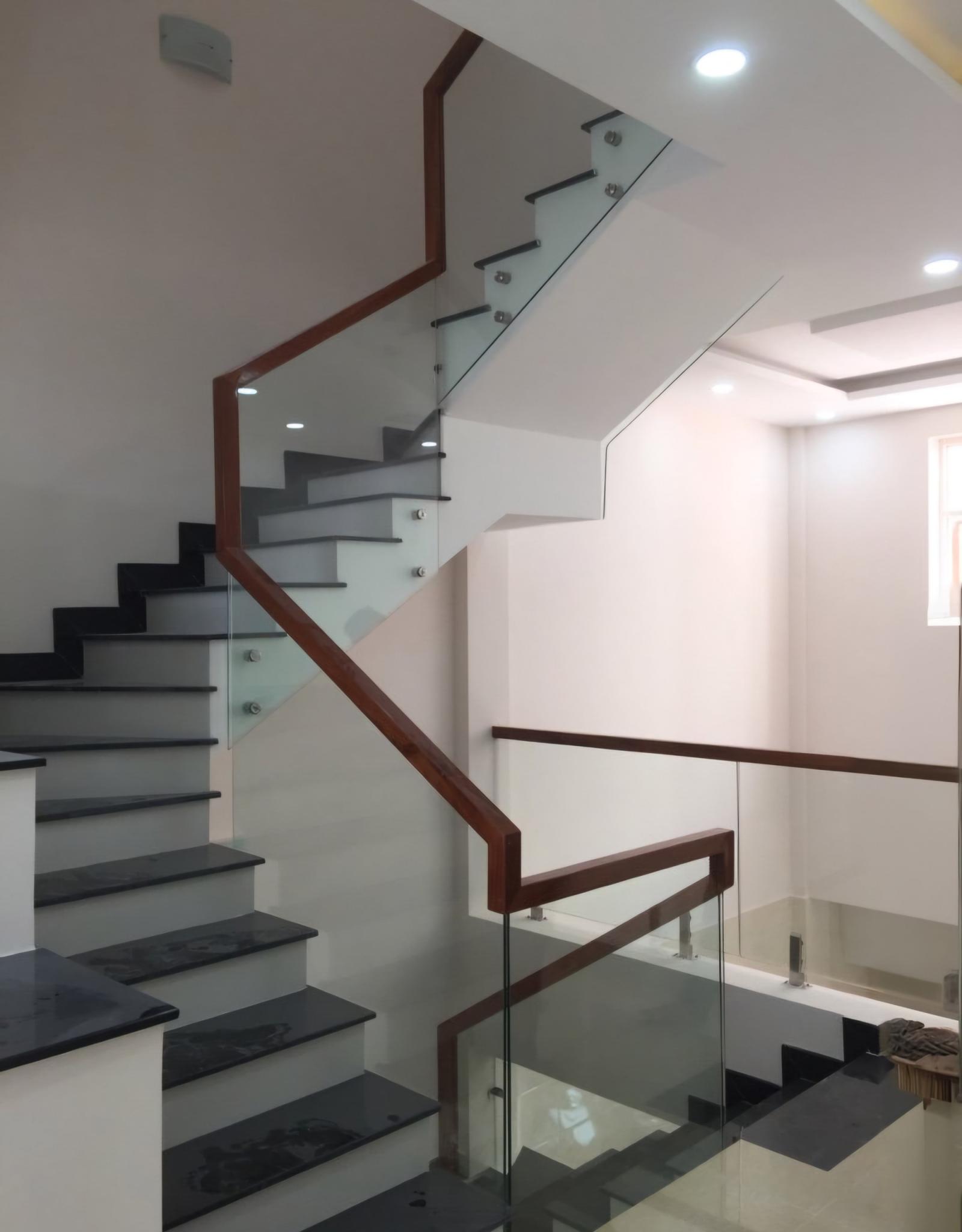 Cho thuê nhà, 154m2_ 6T; Thái Thịnh, Yên Lãng, Nguyễn Văn Tuyết -65 tr 16004948