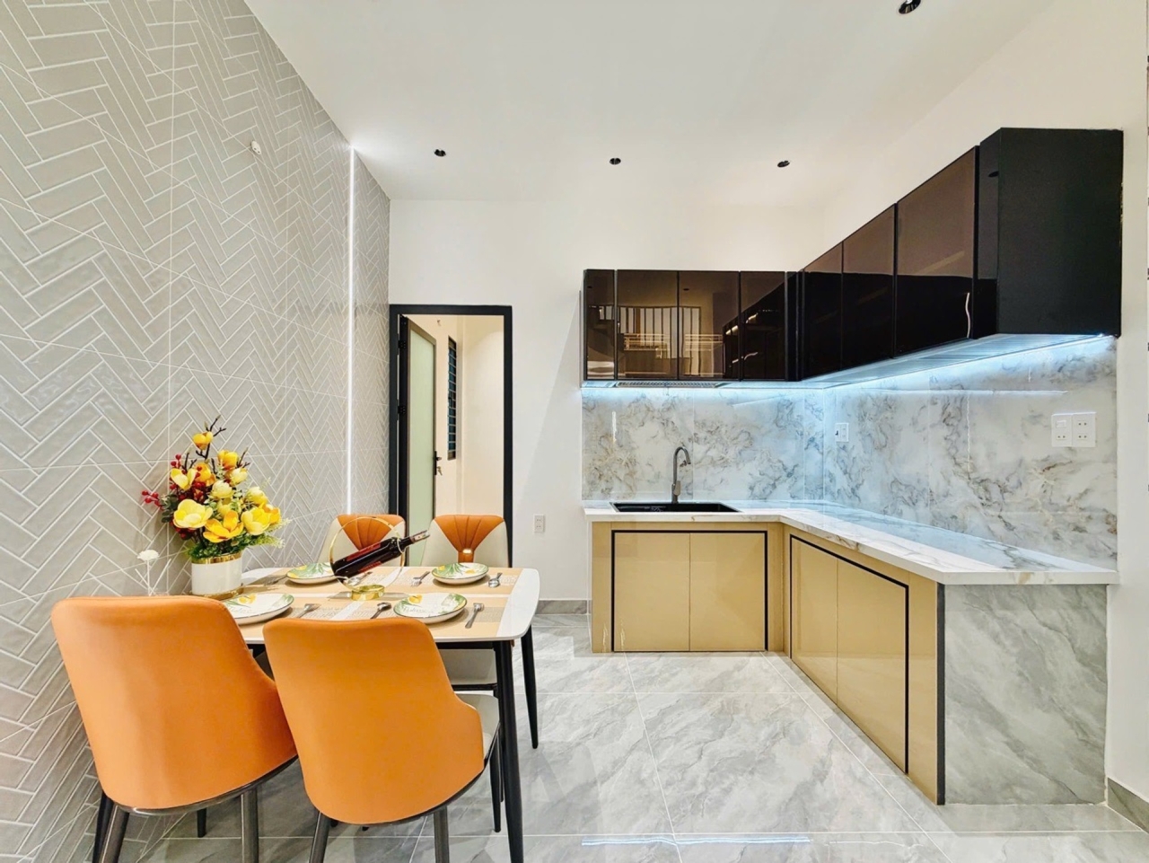 [O2877] Nhà mới ở ngay sát Chợ Xóm Mới - Giá 5.x tỷ 16004970
