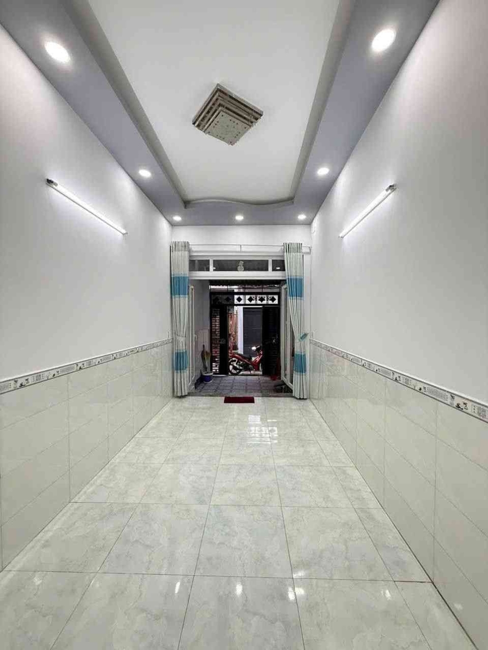 D2878* Nhà Hẻm xe hơi N.Hậu 5.3m sát chợ Xóm Mới - Giá 4.x tỷ 16004977