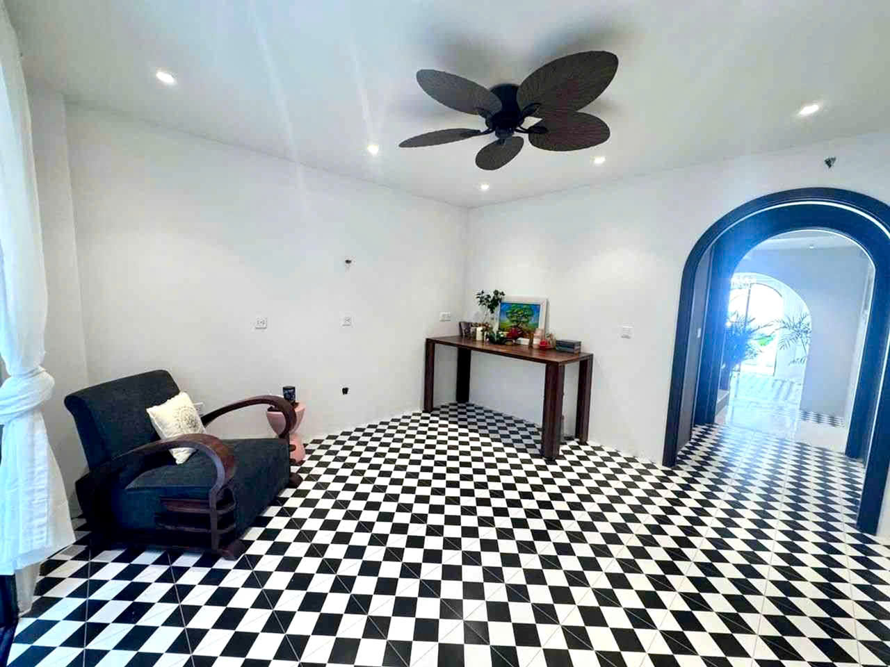 QUẬN 1: CHÍNH CHỦ 0938676685 BÁN NHÀ 3 TẦNG PHONG CÁCH HOMESTAY MỚI- DT 4M*18M VUÔNG VỨC- LỢI THẾ 16004978