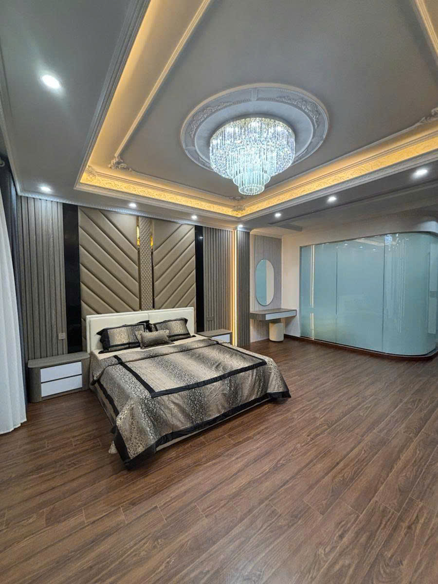 Bán nhà Nguyễn Văn Linh 65m 7 tầng MT5m thang máy gara ô tô nhỉnh 19 tỷ 16004979