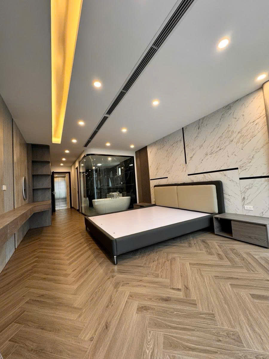 Bán nhà Hoa Lâm 60m 7 tầng MT4.1m ô tô tránh kinh doanh nhỉnh 21 tỷ 16004983