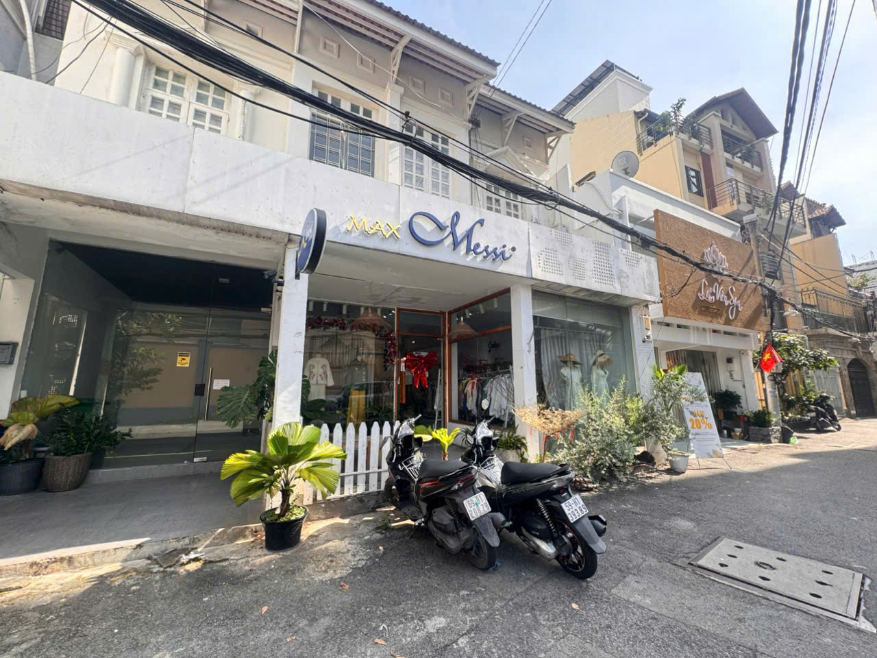 NGANG LỚN 6,8M*24M - HXH 8M Đ.NGUYỄN THỊ MINH KHAI, BẾN NGHÉ, QUẬN 1 - NGAY SÁT ĐÀI TRUYỀN HÌNH HTV 16005001