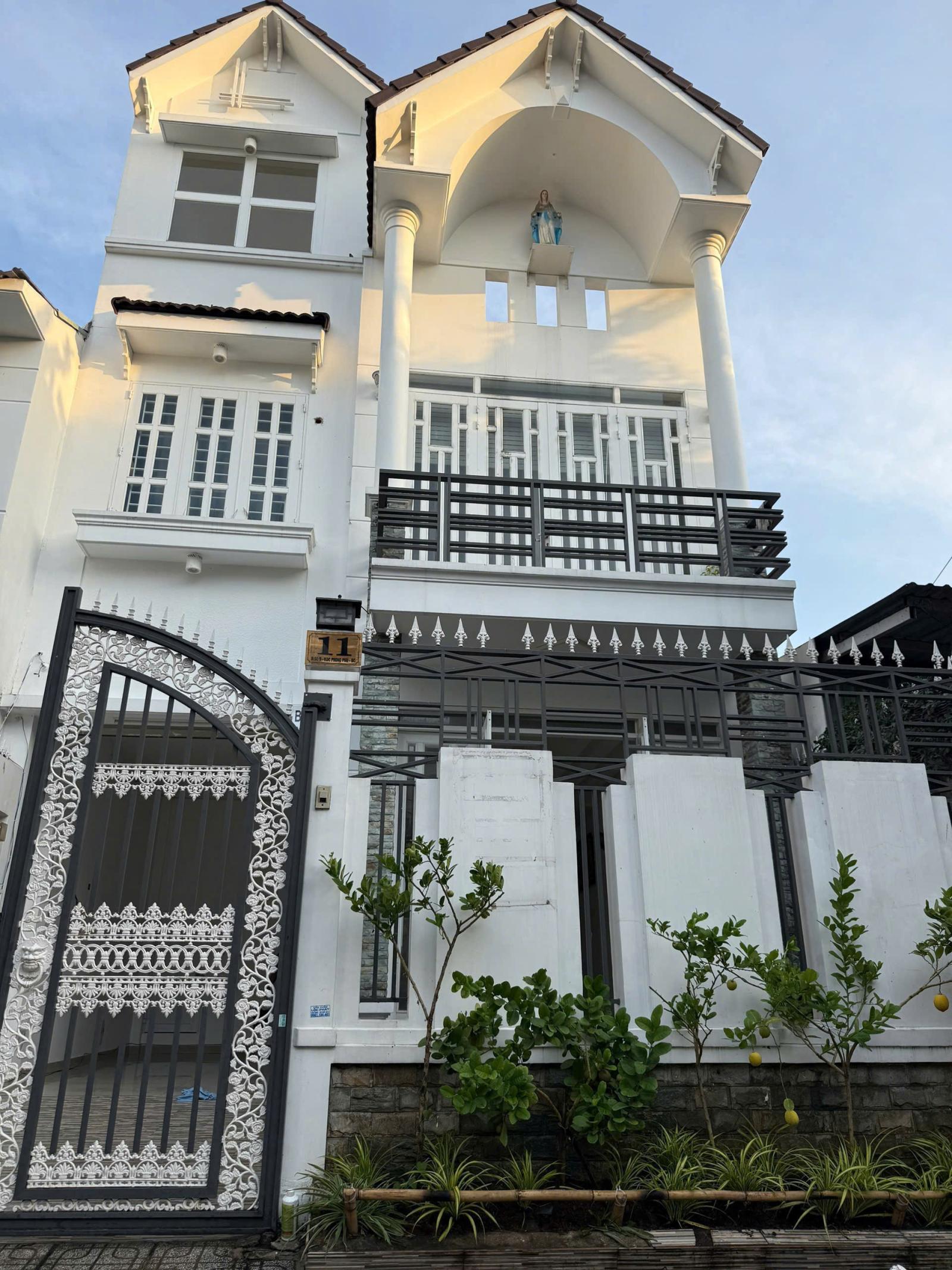 CHÍNH CHỦ CẦN BÁN ĐẤT BIỆT THỰ ĐỐI DIỆN CÔNG VIÊN PHÚC LỘC THỌ – PHONG PHÚ 5 16005027