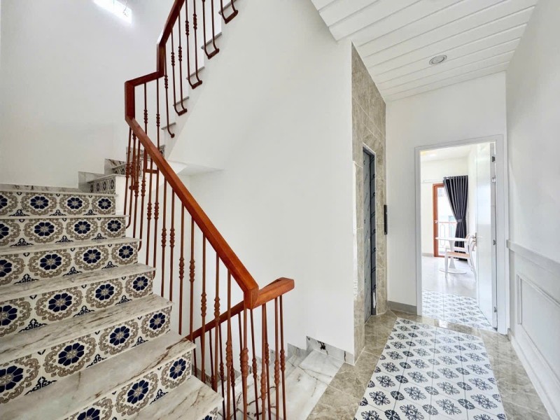 Bán nhà đường số 33, Linh Đông, Thủ Đức, TP HCM. DT 80m2, 5 tầng, SHR. Giá 10,68 tỷ. 16005044