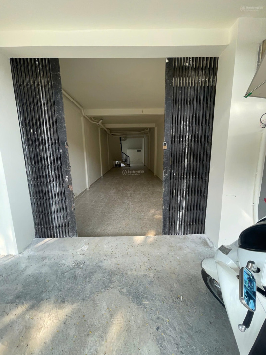Nhà mặt tiền Hòa Bình kế bên trường tiểu học Hòa Bình, 13,5 TY 16005051