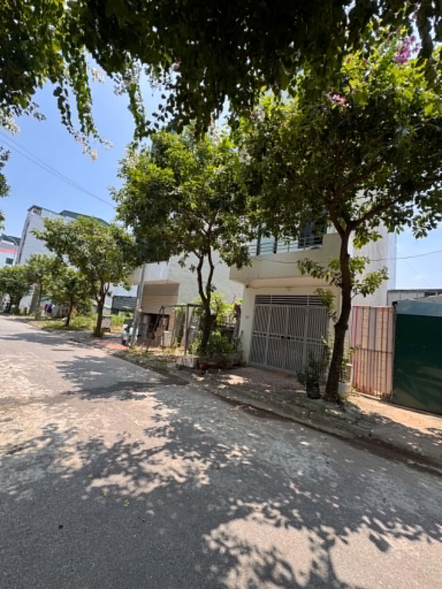 Bán đất trung tâm Trâu Quỳ, 100m2 mặt phố Cửu Việt 1 mtien 5m đường 11m vỉa hè 16005055