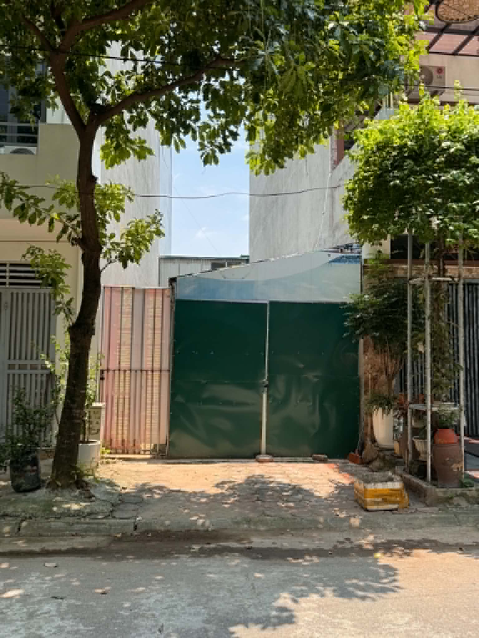 Bán đất trung tâm Trâu Quỳ, 100m2 mặt phố Cửu Việt 1 mtien 5m đường 11m vỉa hè 16005055