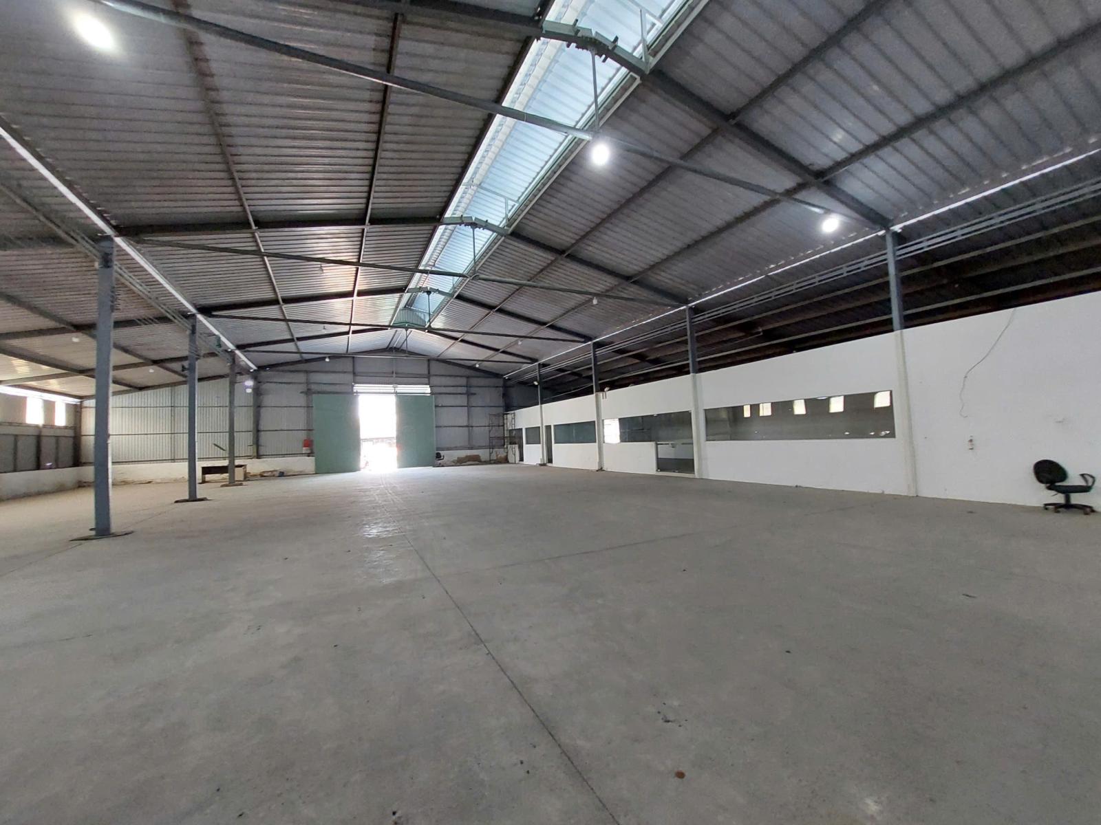 CHO THUÊ NHÀ KHO 500M2 TẠI TUÝ LOAN, SẴN ĐIỆN 3 PHA, GIÁ 25 TRIỆU 16005079