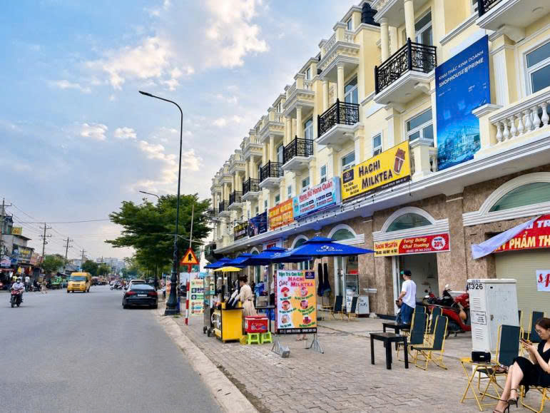 Cho thuê mặt bằng Dĩ An, mặt tiền đường 25m, 3 tầng 245 m2, 16.5 triệu/tháng 16005110