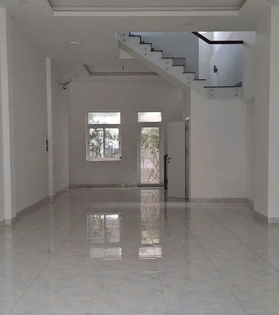 Cho thuê mặt bằng Dĩ An, mặt tiền đường 25m, 3 tầng 245 m2, 16.5 triệu/tháng 16005110