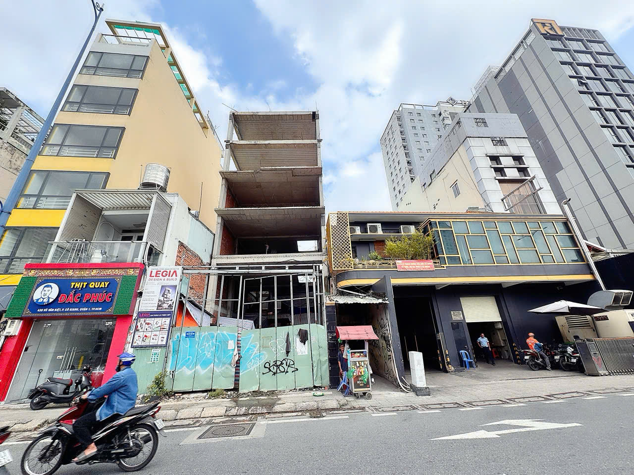 DUY NHẤT NHÀ BÁN MẶT TIỀN KD Đ.VÕ VĂN KIỆT, QUẬN 1 - 88M2 - VIEW SÔNG SIÊU ĐẸP - HIẾM NHÀ BÁN * LH 16005130
