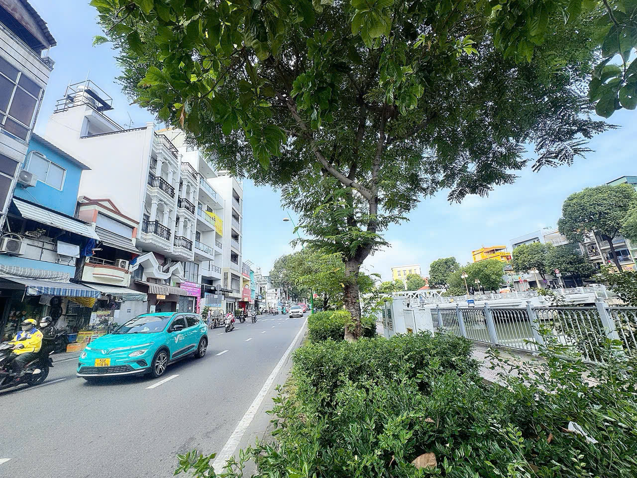 SIÊU PHẨM XÂY BUILDING 185M2 - CHÍNH CHỦ 1 ĐỜI CẦN BÁN NHÀ 4 TẦNG MẶT TIỀN KD Đ.HOÀNG SA, QUẬN 3  * 16005144