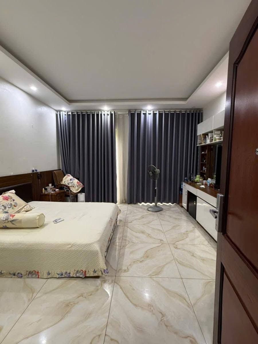 Bán nhà phố Quang Trung, 35m2, 3 tầng, mặt tiền gần 4m, 17.5 tỉ, trung tâm, ngõ ô tô 16005156