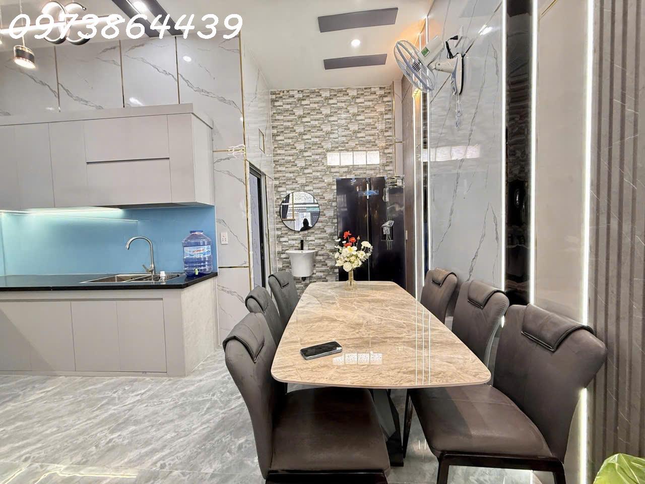 NHÀ MỚI FULL NỘI THẤT VIP –4 TẦNG - 55M2- 4PN-   XE HƠI ĐỖ CỬA – TRƯƠNG THỊ HOA, Q12 - GIÁ 6,2 TỶ 16005177