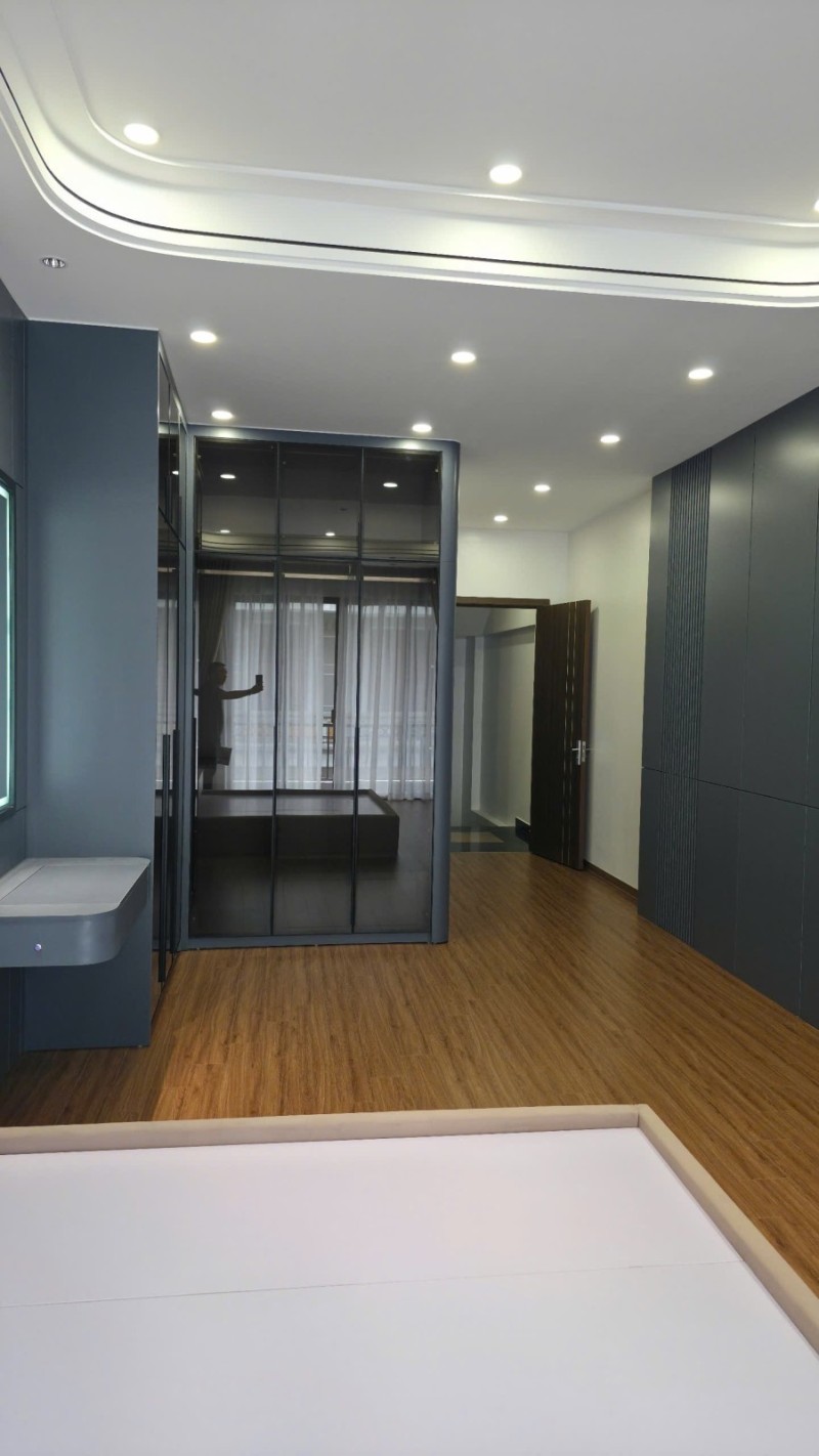 Bán nhà TĐC Thanh Am,Long Biên 6 tầng,50m,mt4m vỉa hè,oto tránh nhỉnh 14 tỷ 16005191