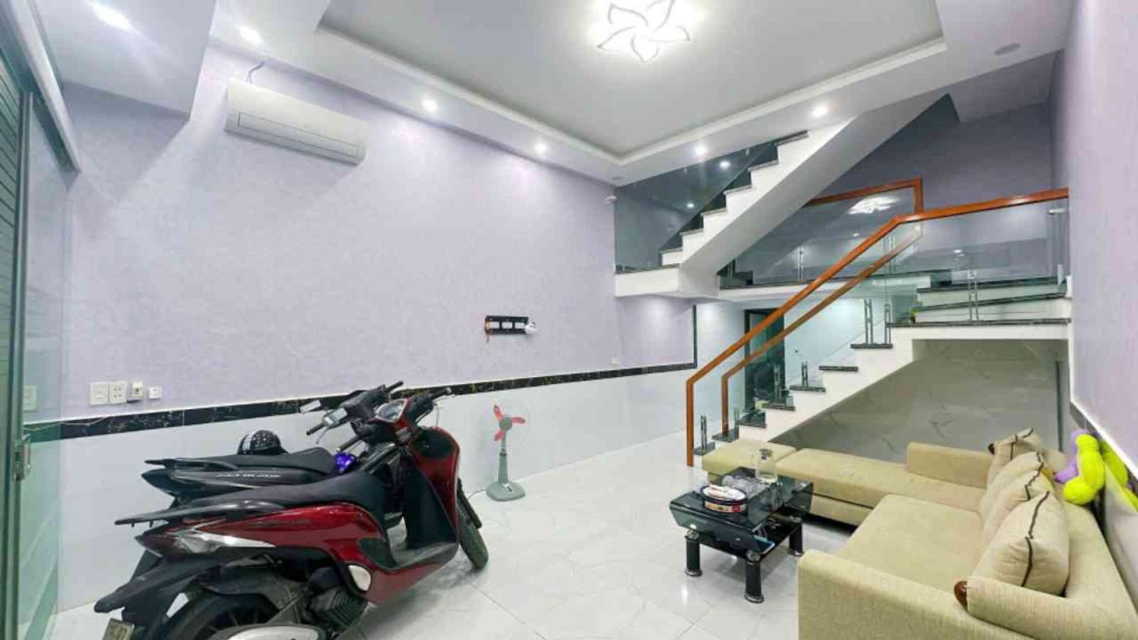 Hàng hiếm Nguyễn Công Trứ - Hồ Sen - Nhà độc lập 16005194
