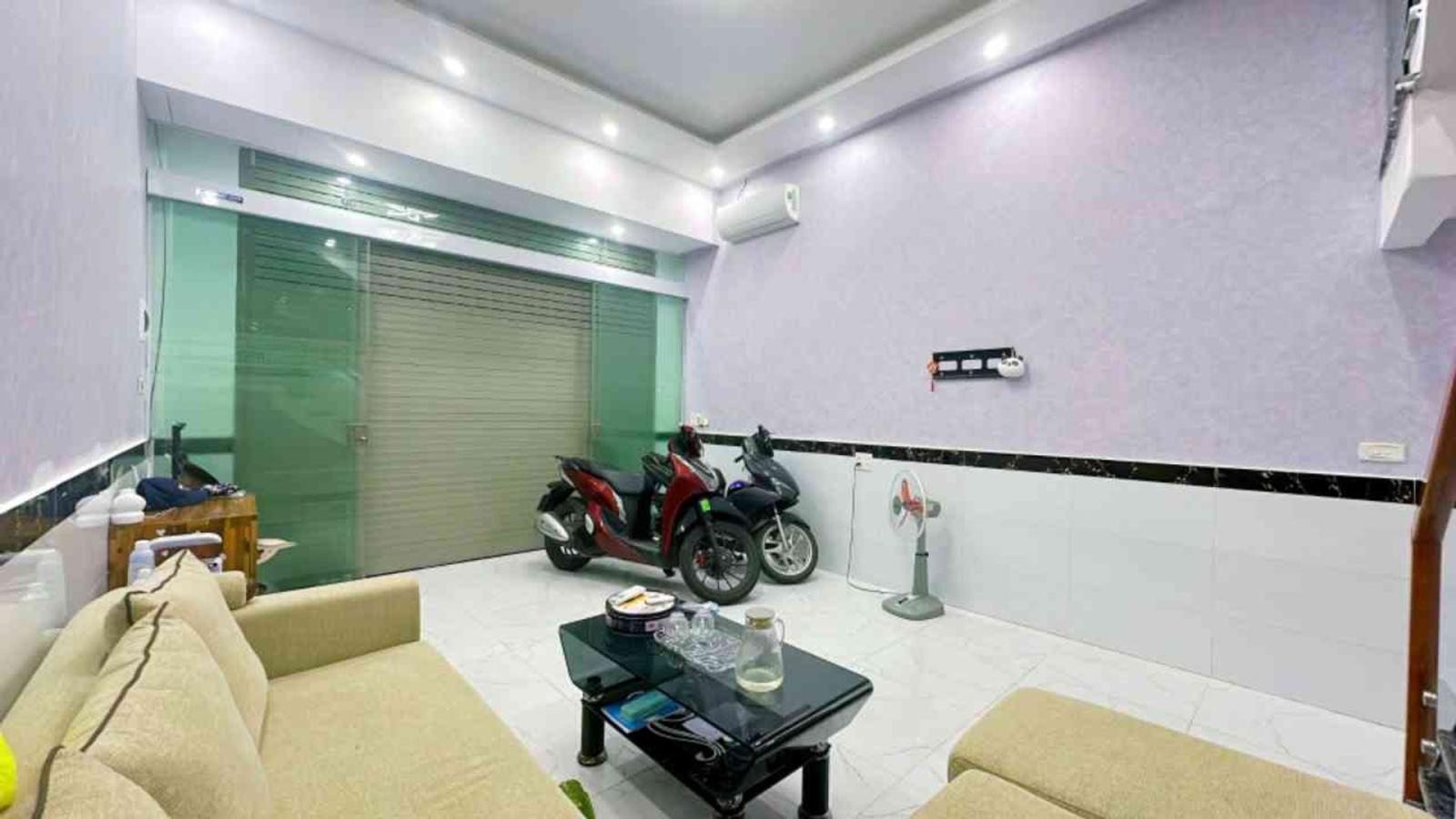 Hàng hiếm Nguyễn Công Trứ - Hồ Sen - Nhà độc lập 16005194