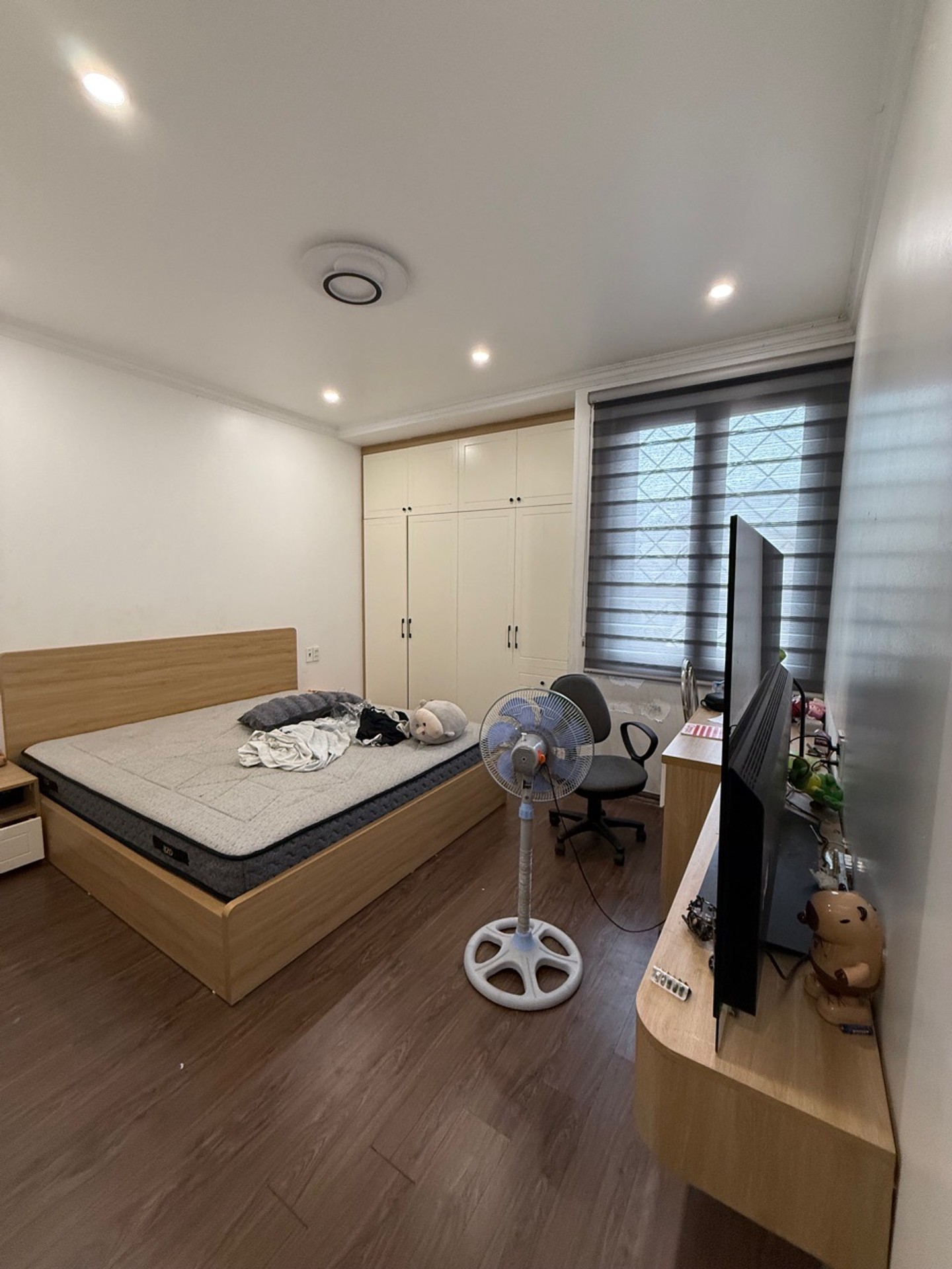 Nhà mới xây 4 tầng Trần Nguyên Hãn- 4 phòng ngủ khép kín - Full nội thất 16005198