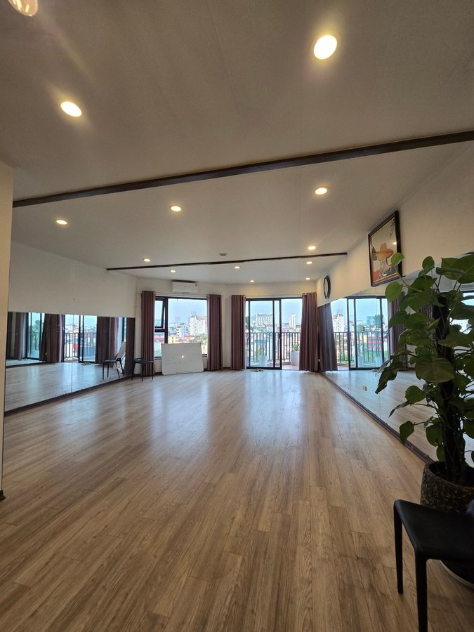 Bán Nhà Mặt Phố Hồ Giám. Đống Đa. Thang Máy. Ô Tô. Vỉa Hè. DT 90m2. MT 6m. Giá 38.8 Tỷ. 16005200