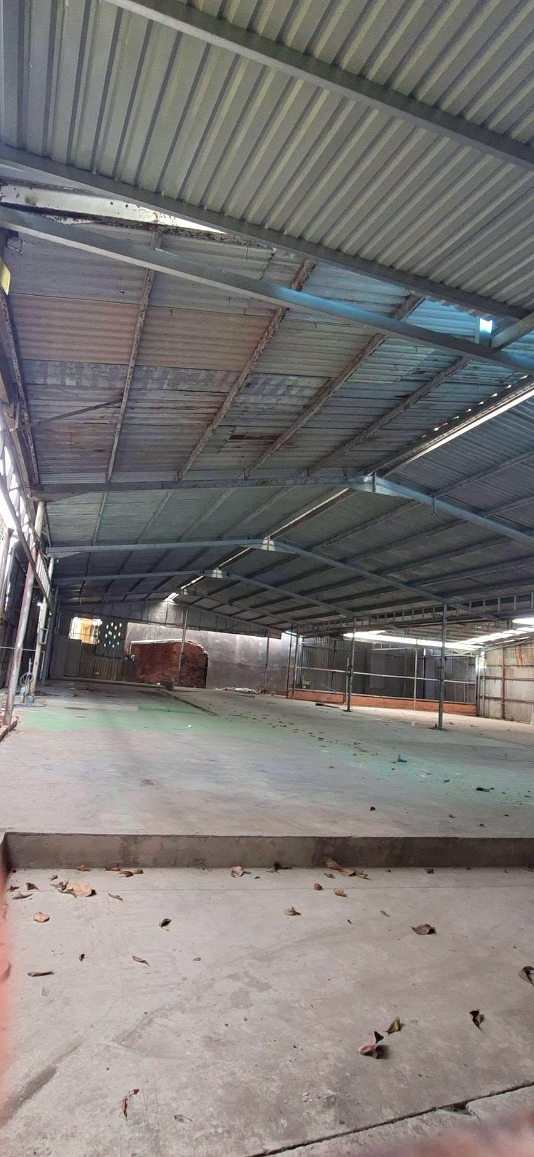 CHO THUÊ KHO XƯỞNG..XUÂN THỚI SƠN 1000 m2 - 35 TRIỆU 16005218