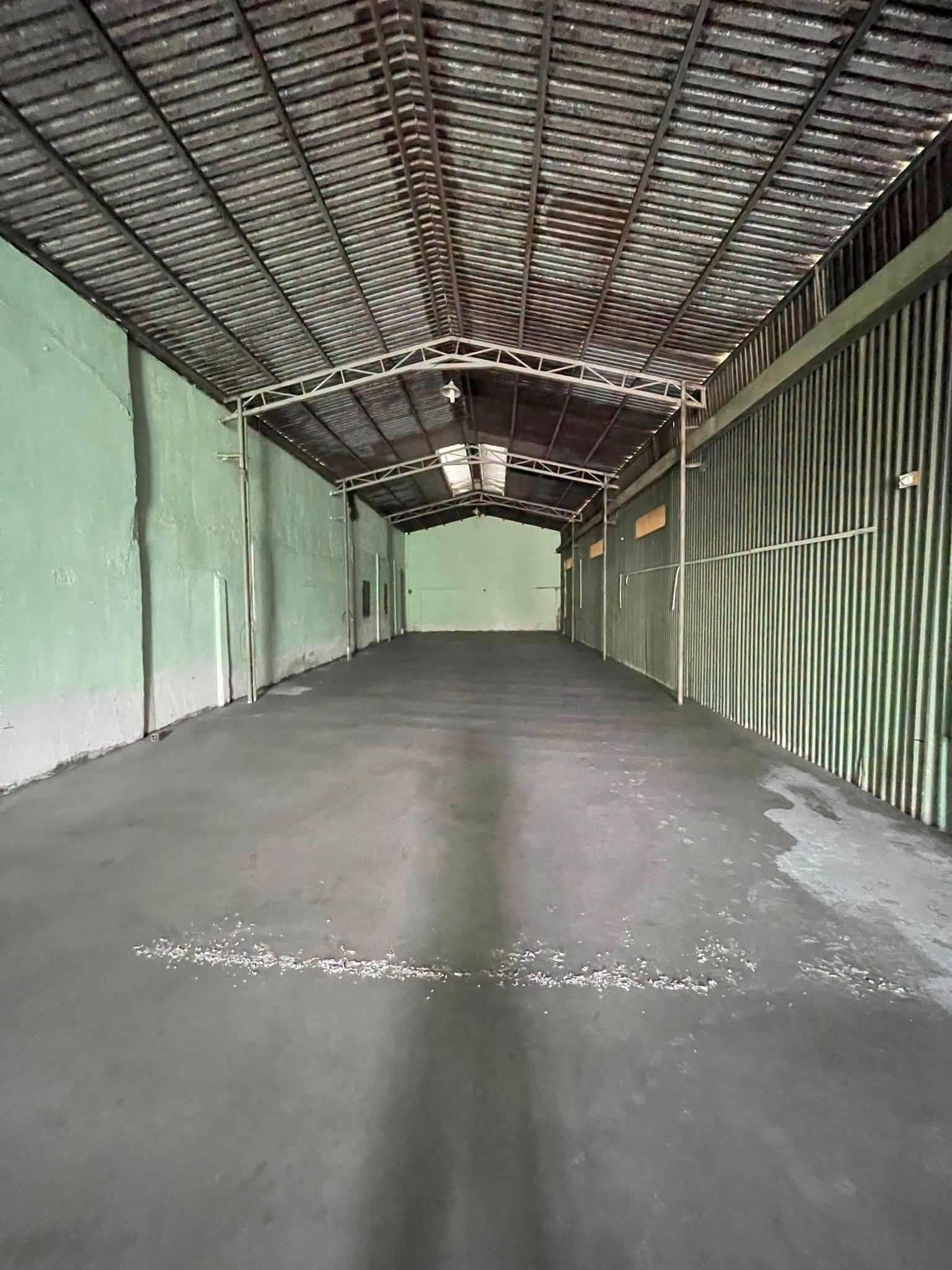 CHO THUÊ LÀM KHO XƯỞNG..GẦN NGÃ 3 HỒNG CHÂU..HÓC MÔN 430M2 GIÁ 25K 16005230