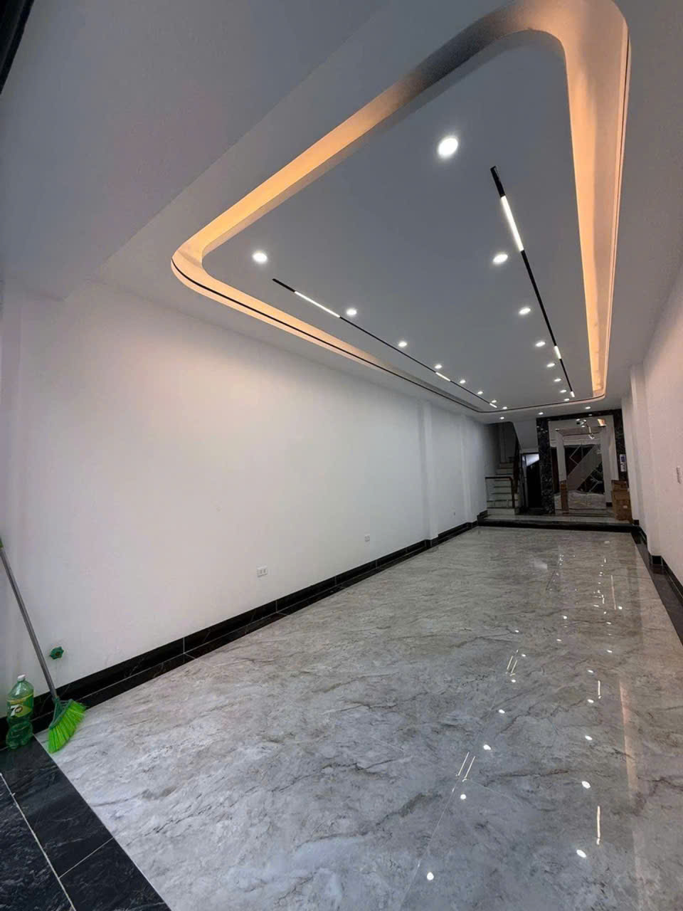 🏡🔥 PHÂN LÔ 918 QUÂN ĐỘI – VỈA HÈ – Ô TÔ TRÁNH – GARA – THANG MÁY 🔥🏡
💥 46M² x 6 TẦNG – FULL 16005280