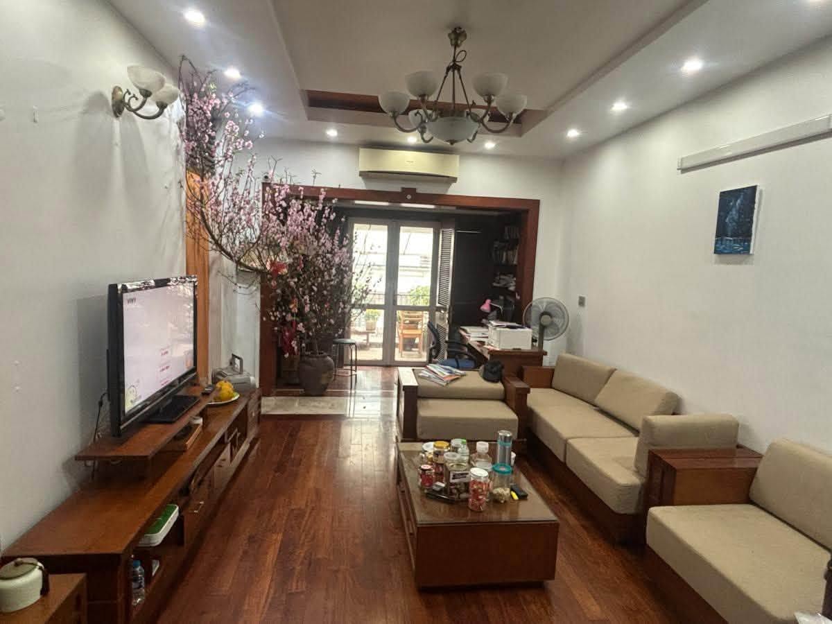 Bán nhà phố Nguyễn Đình Chiểu, 80m2, 4 tầng, mặt tiền 5.5m, 46.5 tỉ, ô tô ngủ trong nhà 16005290