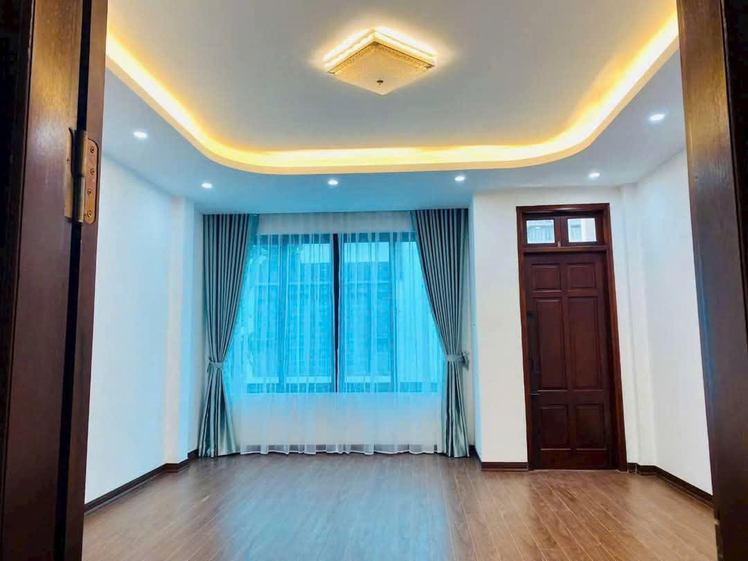 BÁN TÒA NHÀ 10 TẦNG - MẶT TIỀN 24M - ĐƯỜNG Ô TÔ TRÁNH - HỒNG TIẾN - LONG BIÊN 16005297