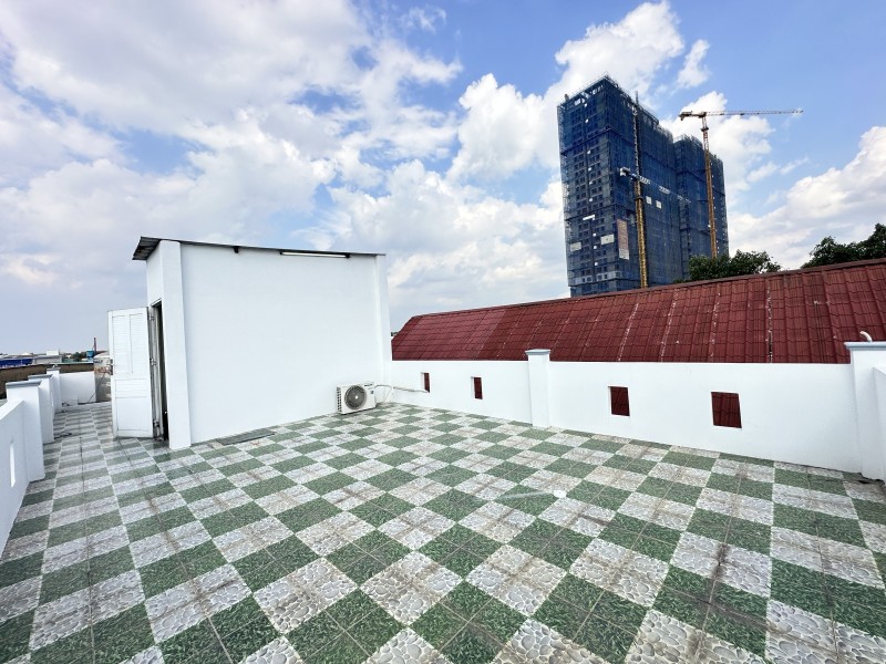 Bán nhà 3 Tầng Dĩ An,SHR thổ cư,đường 2 ô tô thông thoáng,gần Vincom Dĩ An 16005305