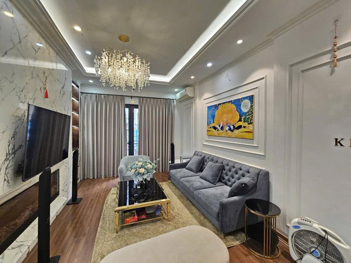 Bán nhà mặt phố Bà Triệu, 85m2, 4 tầng, nhỉnh 49 tỉ, ô tô ngủ trong nhà, vỉa hè rộng, đẳng cấp 16005310