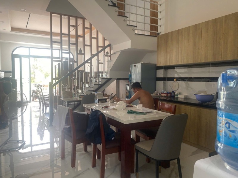 Bán nhà 2T ĐẸP Bửu Long,SHR đường nhựa thông thoáng,gần THCS Nguyễn Bỉnh Khiêm 16005323