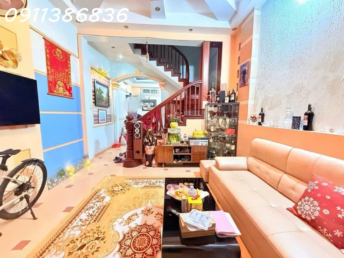 💥Nhà đẹp Nguyễn Khang, gần Ô tô, 45m 4 tầng, Ngõ rộng, chỉ 10.9 tỷ 16005326