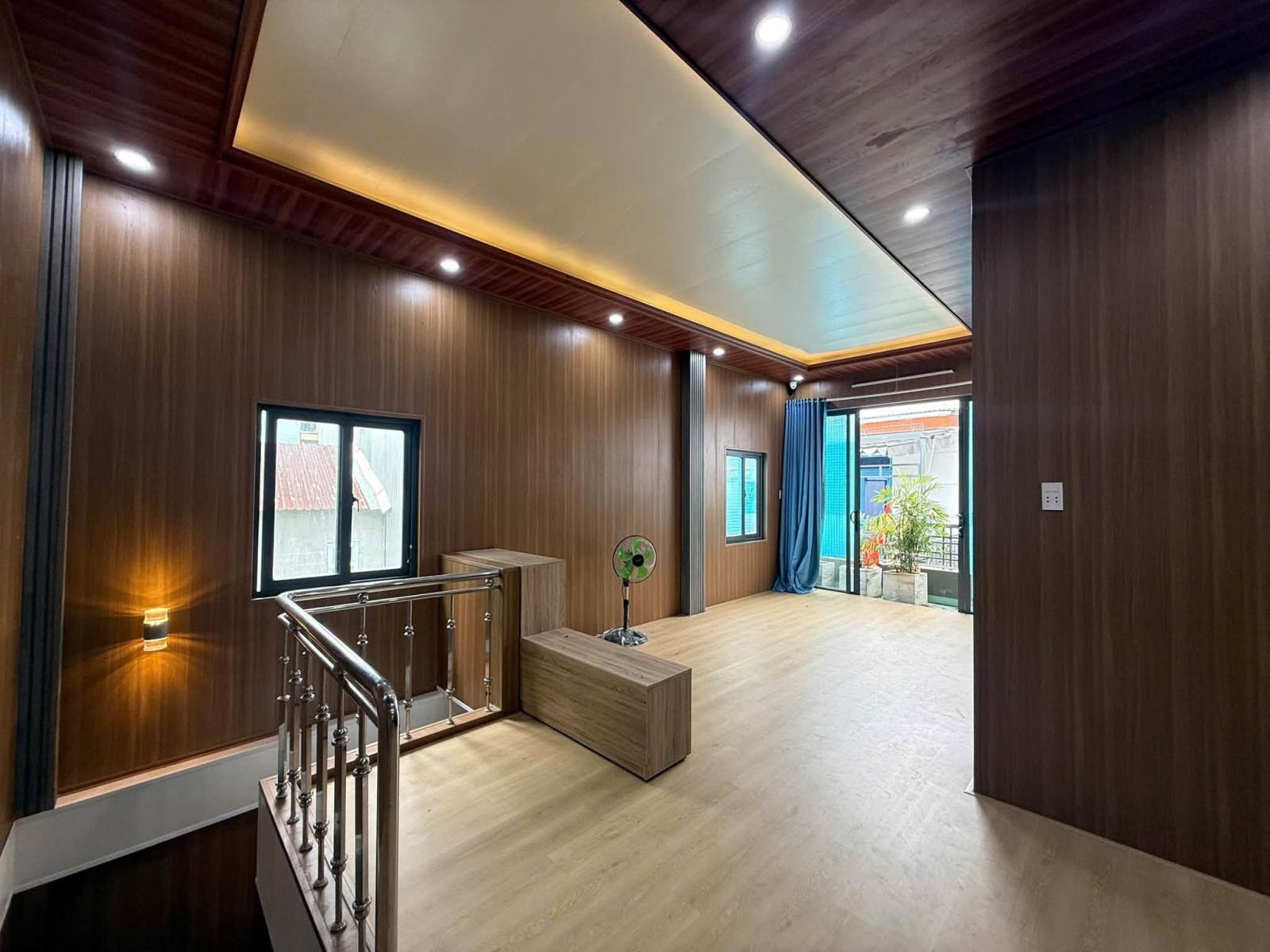 Nhà 2 tầng kiệt Trần Cao Vân, có chổ đậu Ô TÔ thoải mái chỉ vài bước chân 16005327