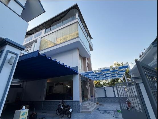 CHO THUÊ NHÀ KD: TẦNG HẦM, TRỆT LỬNG SÂN THƯỢNG, 200M2 + NỘI THẤT KDC TẤN TRƯỜNG, Q.7 16005371