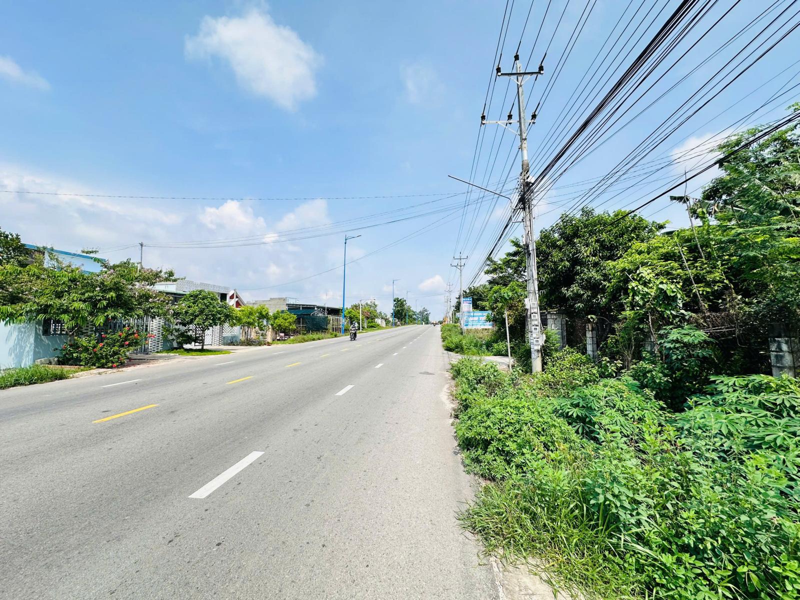 Bán Nhà 468m2 mới xây mặt tiền Lý Thái Tổ. Tân Tiến, LaGi giá ngộp 4 tỷ 16005373